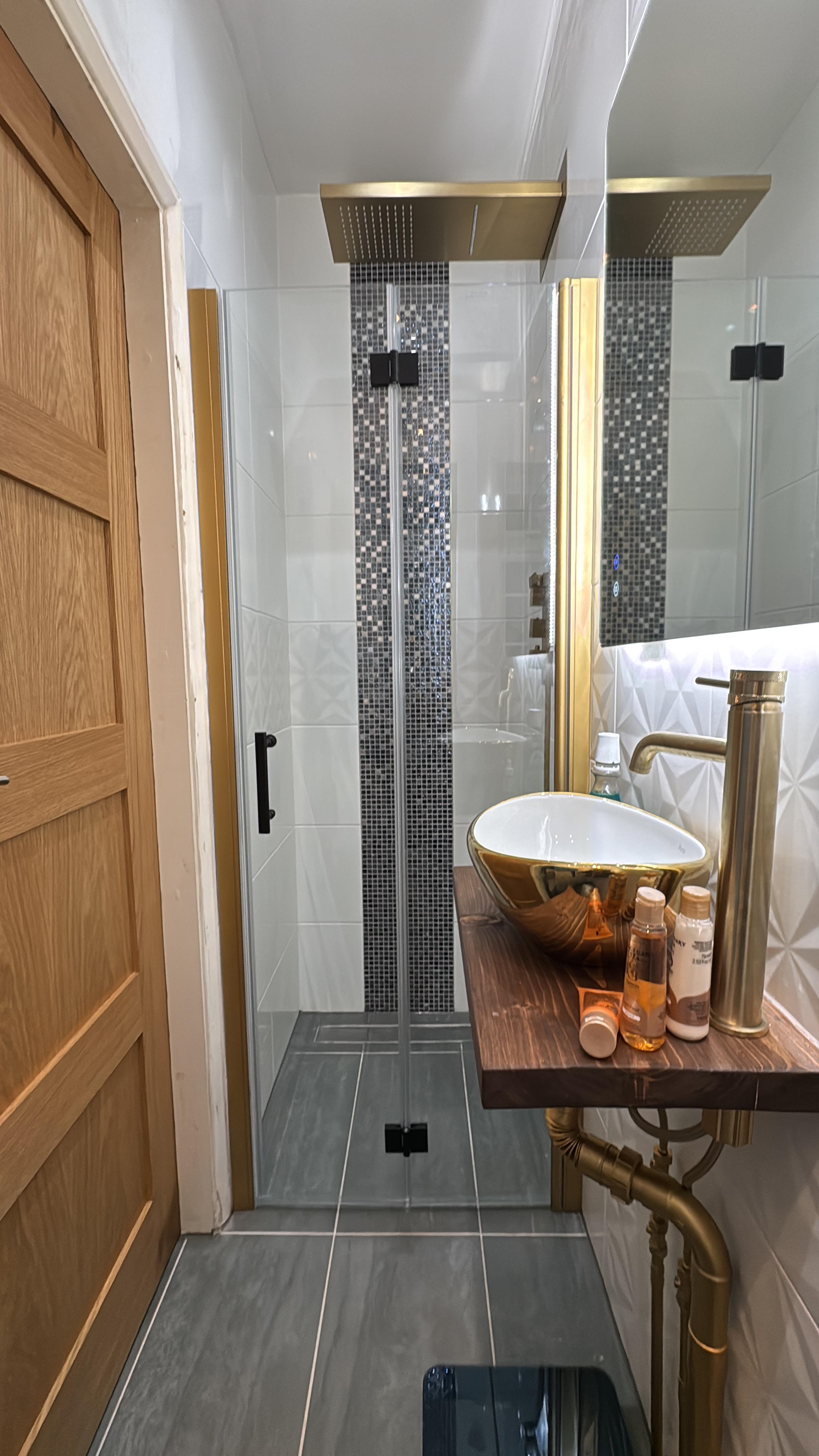 Luxury en-suite bathroom — after